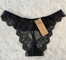 Load image into Gallery viewer, So Fine Lace Thong