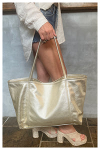 The Oversized Tote