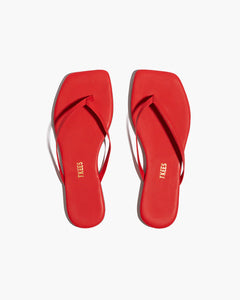 The Square Toe Lily