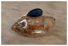 Load image into Gallery viewer, Kyanite Crystal Ring
