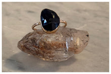 Load image into Gallery viewer, Black Spinel Ring
