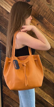 Load image into Gallery viewer, The Florence Tote
