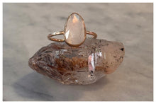 Load image into Gallery viewer, Moonstone Ring
