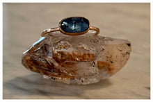 Load image into Gallery viewer, Moss Teal Kyanite Ring
