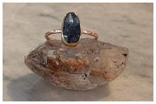 Load image into Gallery viewer, Moss Teal Kyanite Ring

