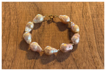 Load image into Gallery viewer, Chunky Freshwater Pearl Bracelet
