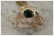 Load image into Gallery viewer, Emerald Crystal Ring
